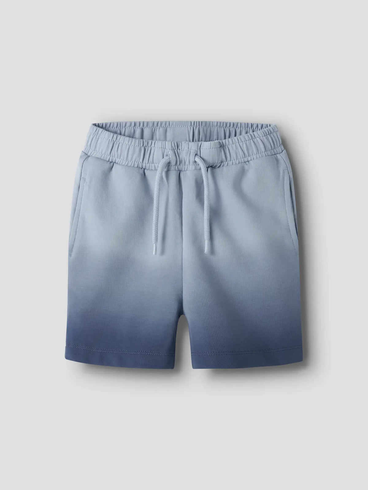 NAME IT Kinder Sweatshorts aus Baumwolle mit Farbverlauf in Blau, im Bärechind Winterthur Zürich Schweiz kaufen