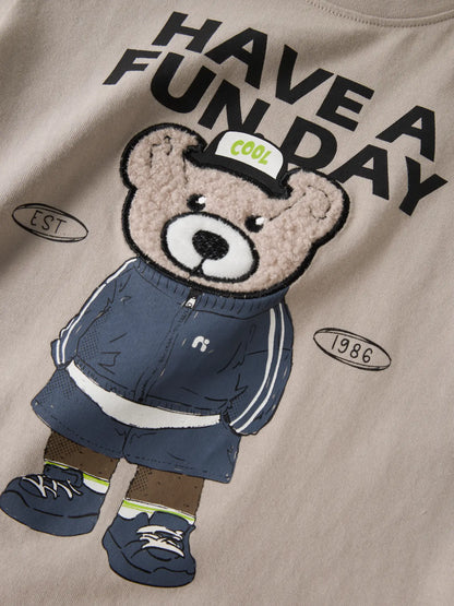 Detail Teddy-Print mit 3D-Element auf Kinder T-Shirt von name it im Bärechind Winterthur Zürich Schweiz