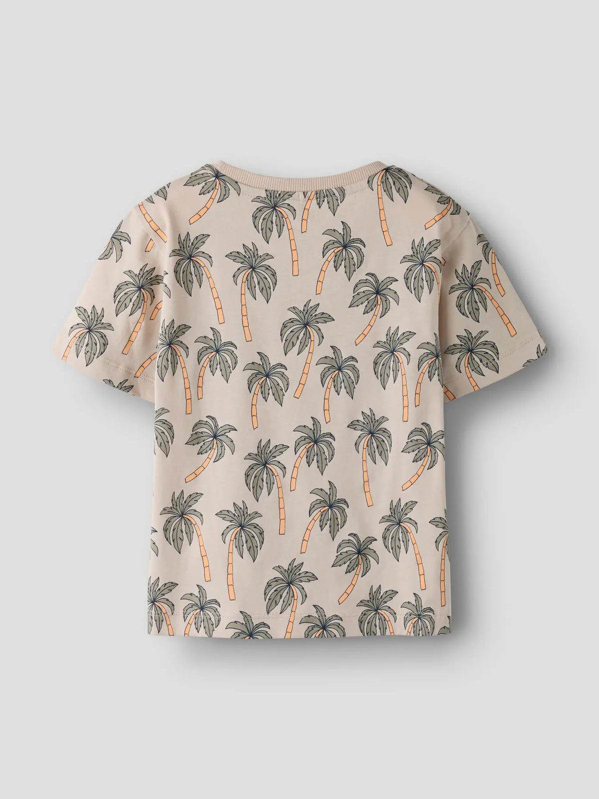 Sommerliches Kinder T-Shirt mit Palmenprint von NAME IT bei Bärechind Kinderladen Winterthur Zürich Schweiz