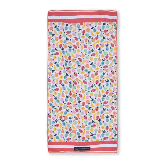 Woods & Waves Kinderstrandtuch Sweet Summer mit buntem Früchtemuster und schnelltrocknender Mikrofaser